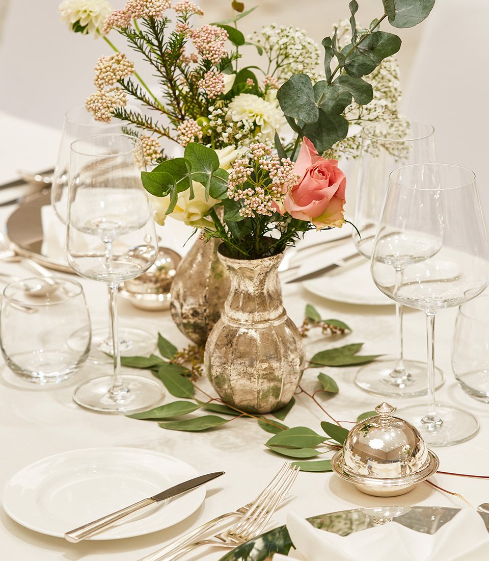 WeddingDetail_01_960x1100px.jpg